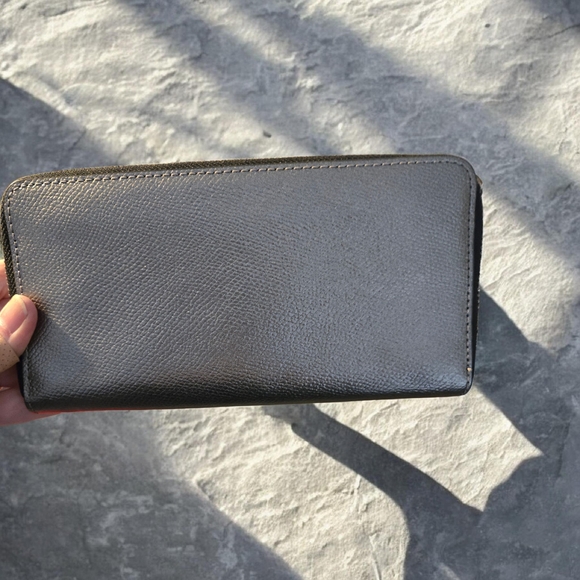 Coach Lavender Luggage Tag with Black Script Charm - Picture 5 of 15